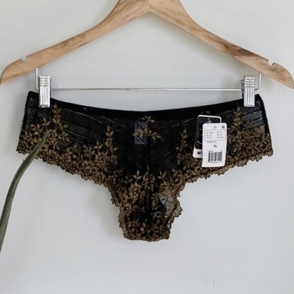 WACOAL Embrace Lace Tanga Black / Gold XL - Picture 1 of 13